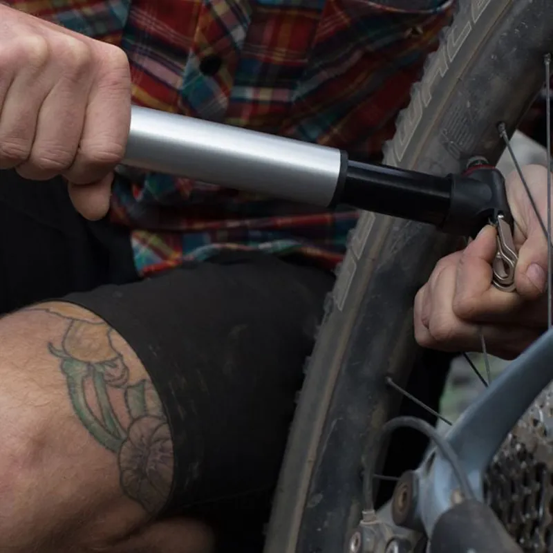 Blackburn Mammoth 2stage Anyvalve Mini Pump